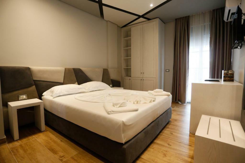 Lubjana Hotel Durrës 外观 照片